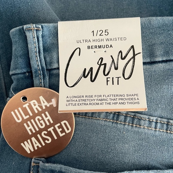 YMI Women’s Blue Ultra High Rise Curvy‎ Stretch Frayed Denim Shorts-Sizes 1 & 3 - Picture 4 of 10